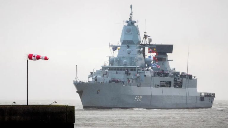 Британската армия отчита подозрителна дейност на Русия във водите на Обединеното кралство
