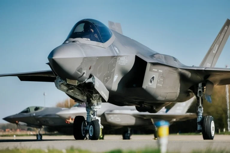 19FortyFive: Фантазиите на Доналд Тръмп за F-55 са пълна безсмислица