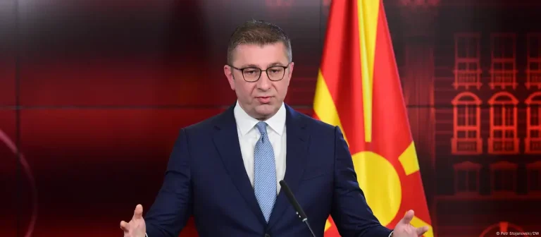 Мицкоски: Приемаме резолюция за „многовековния македонски език“, ЕП го признава за отделен заедно с „македонската идентичност“