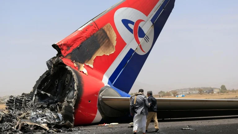 Израелската армия унищожи и последния самолет на Yemenia Airways при удар на летището в Сана