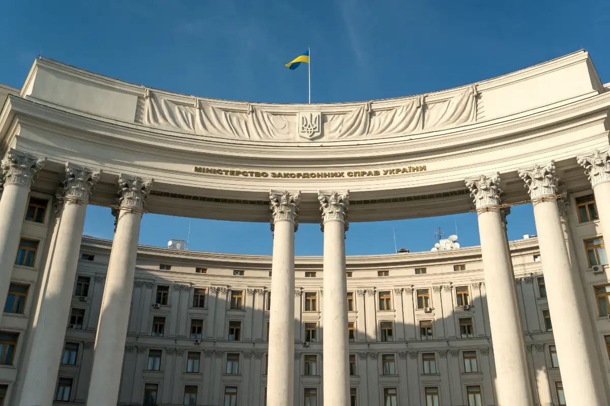 Украинското МВнР посъветва Путин да „спре да хленчи“ за операция „Паяжина“