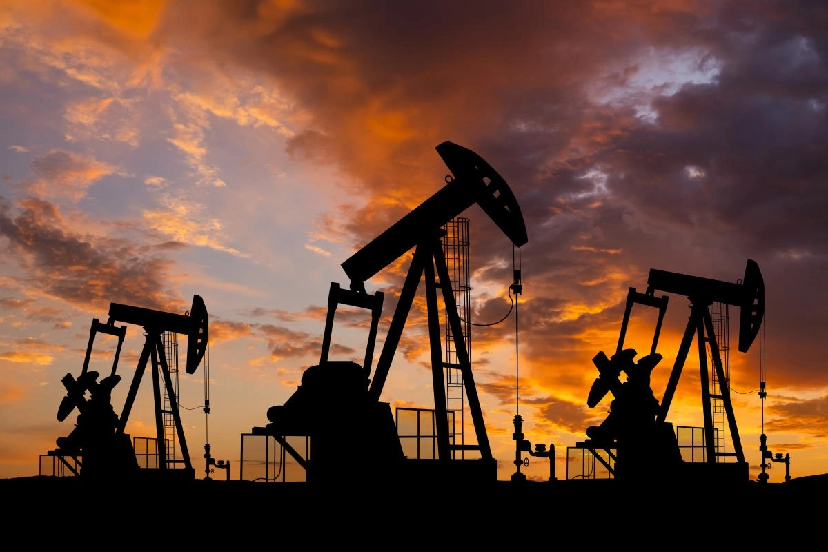 Доходите на Русия от нефт и газ паднаха до двугодишен минимум