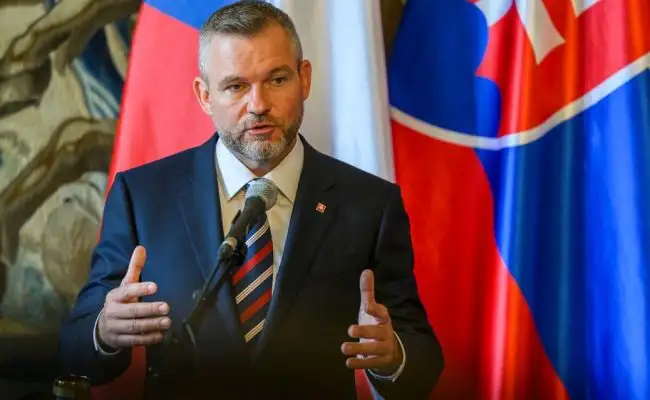 Президентът на Словакия отхвърли референдума за санкциите срещу Русия