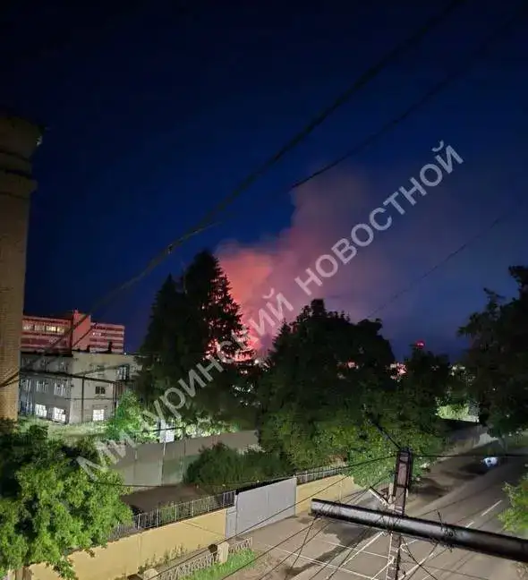 Руската ПВО свали 16 дрона, в Тамбовска област гори военен завод